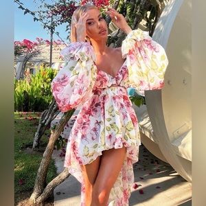 Beautiful flower dress M